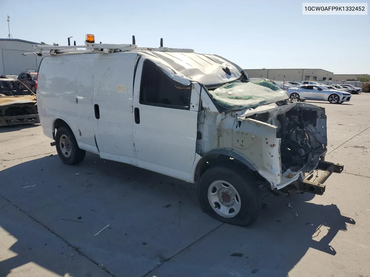 1GCWGAFP9K1332452 2019 Chevrolet Express G2500