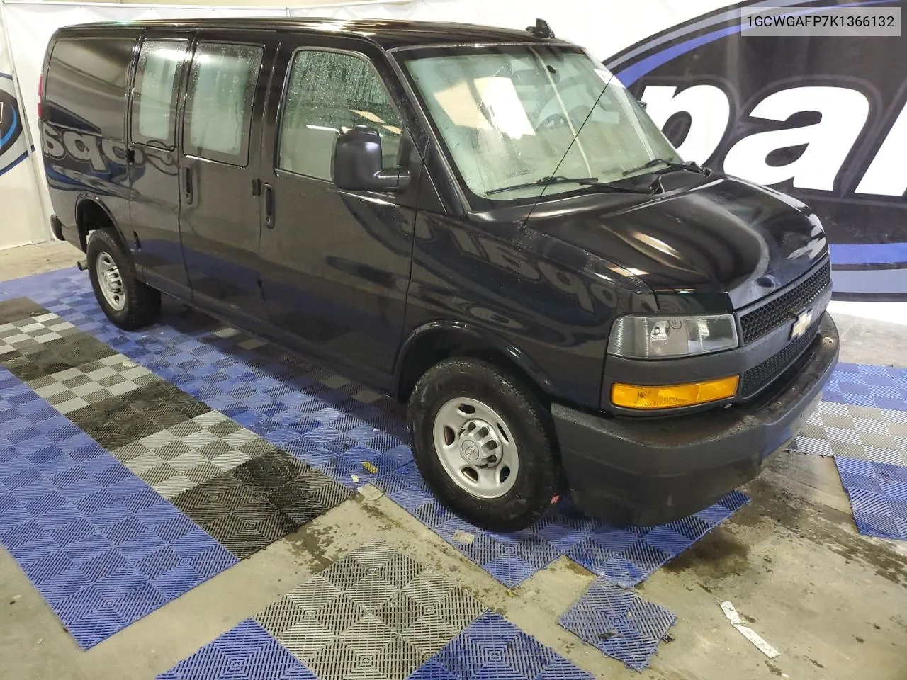 2019 Chevrolet Express G2500 VIN: 1GCWGAFP7K1366132 Lot: 73239614