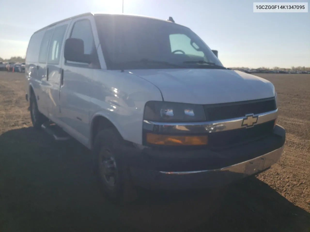 1GCZGGF14K1347095 2019 Chevrolet Express G3500