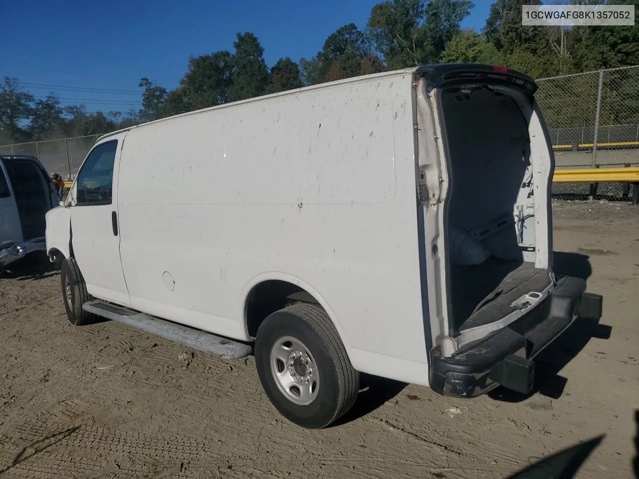 2019 Chevrolet Express G2500 VIN: 1GCWGAFG8K1357052 Lot: 76610674