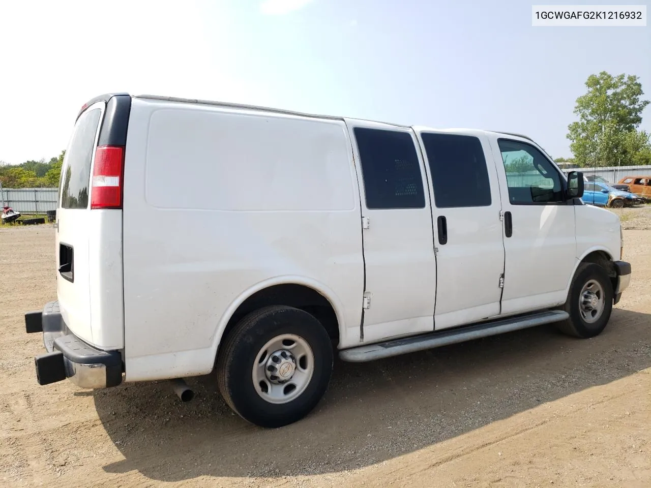 1GCWGAFG2K1216932 2019 Chevrolet Express G2500