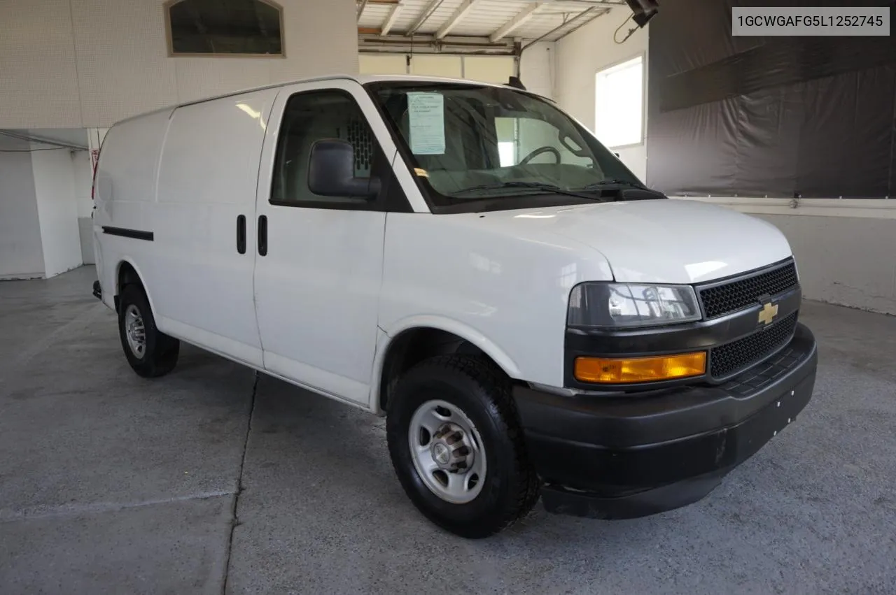 2020 Chevrolet Express G2500 VIN: 1GCWGAFG5L1252745 Lot: 74301694