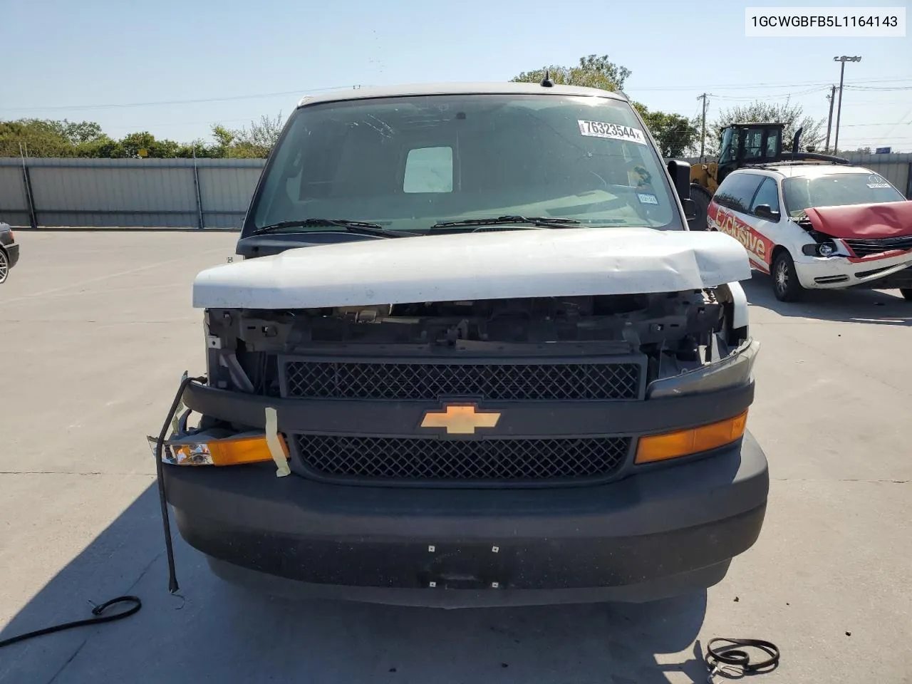 2020 Chevrolet Express G2500 VIN: 1GCWGBFB5L1164143 Lot: 76323544