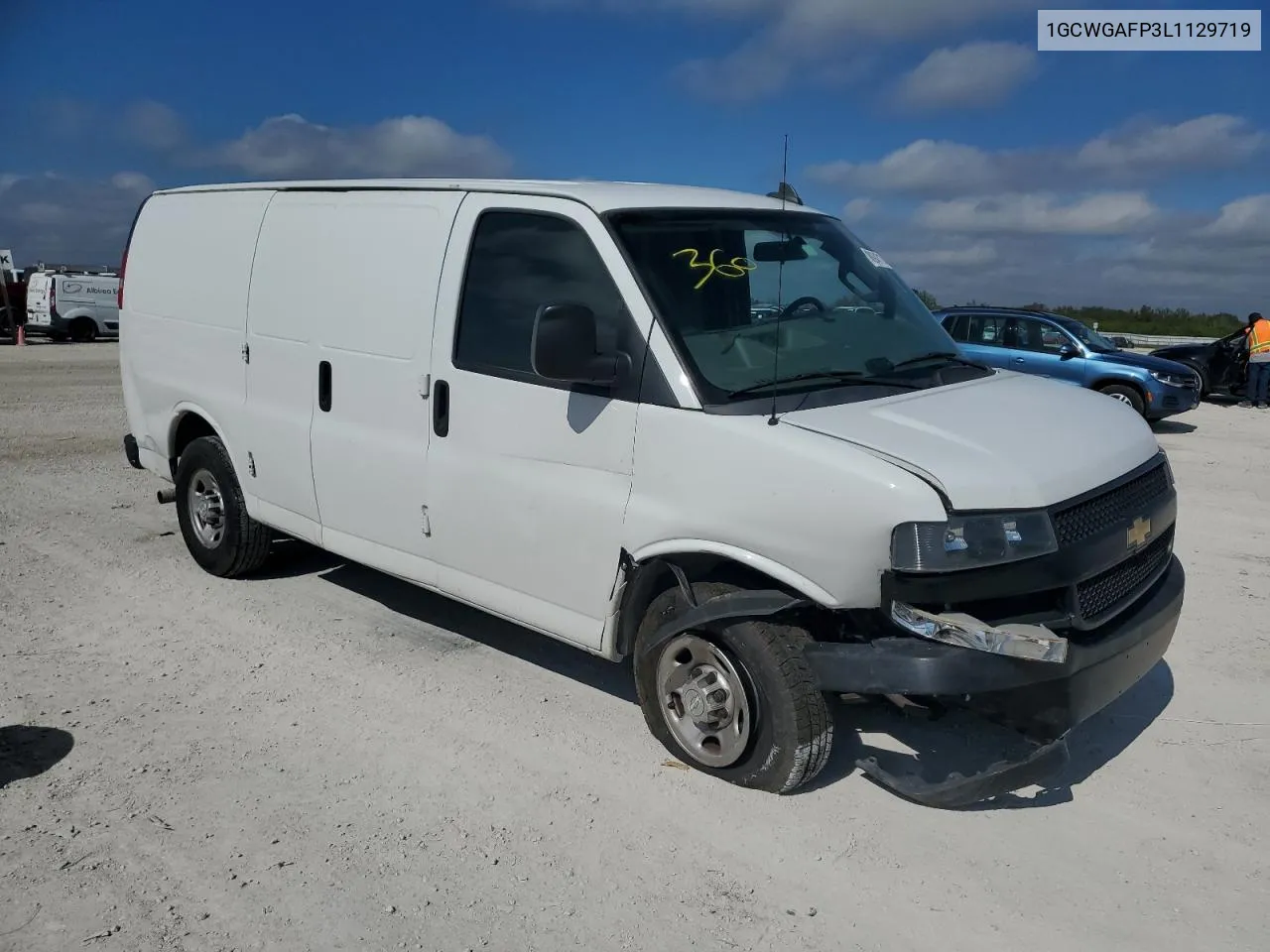 2020 Chevrolet Express G2500 VIN: 1GCWGAFP3L1129719 Lot: 80947174