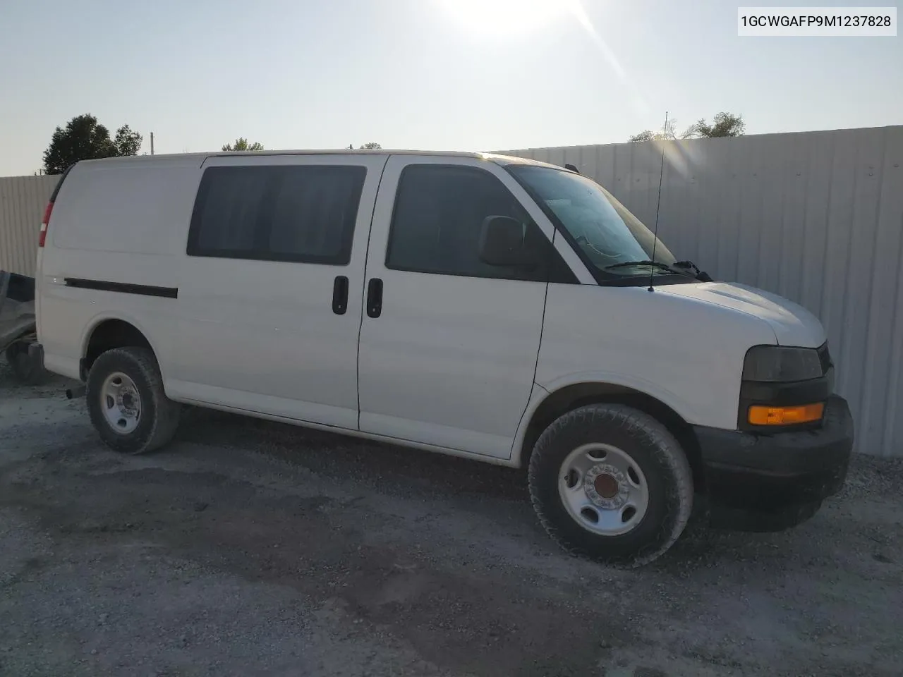 2021 Chevrolet Express G2500 VIN: 1GCWGAFP9M1237828 Lot: 73551724