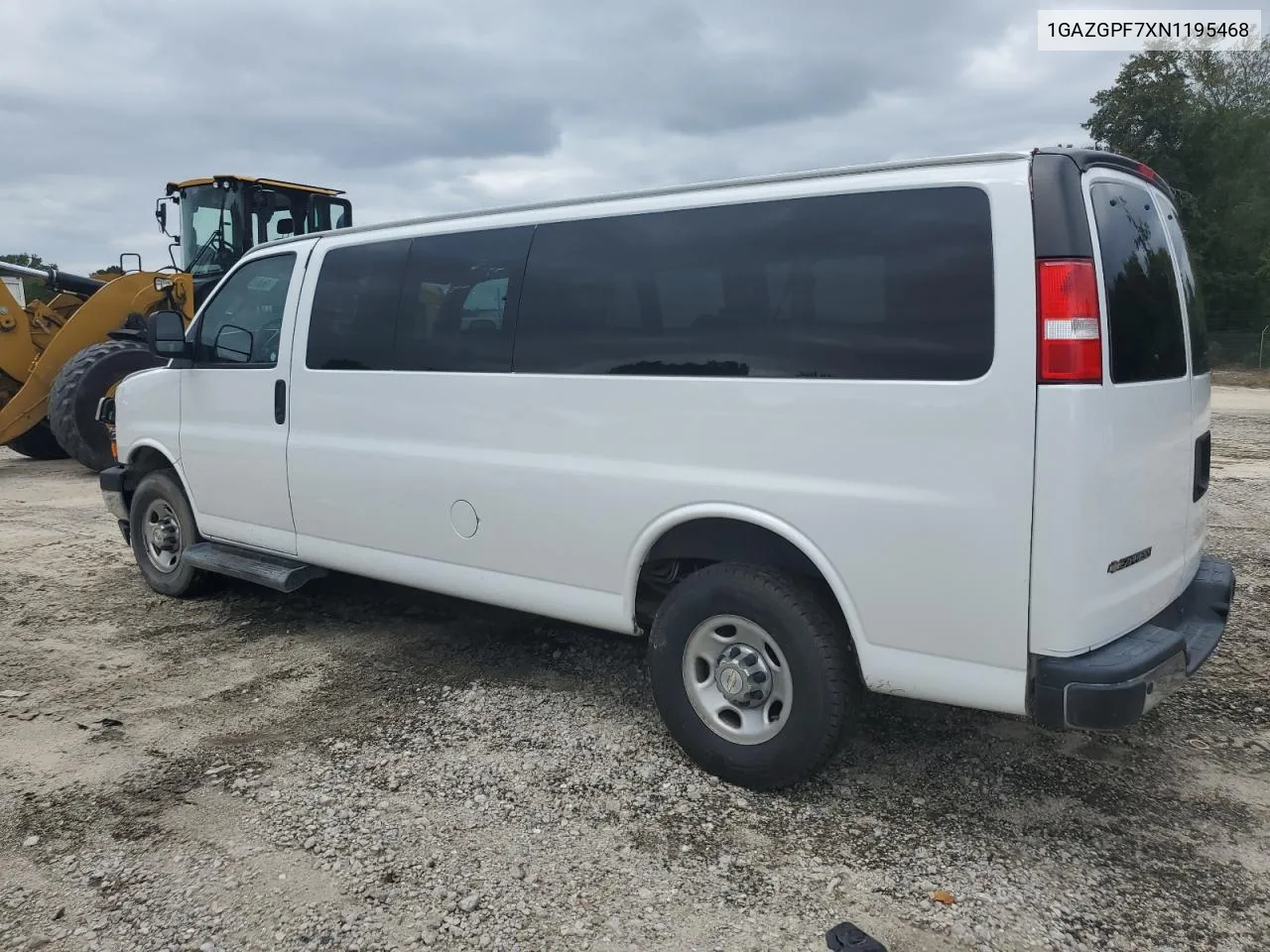 1GAZGPF7XN1195468 2022 Chevrolet Express G3500 Lt