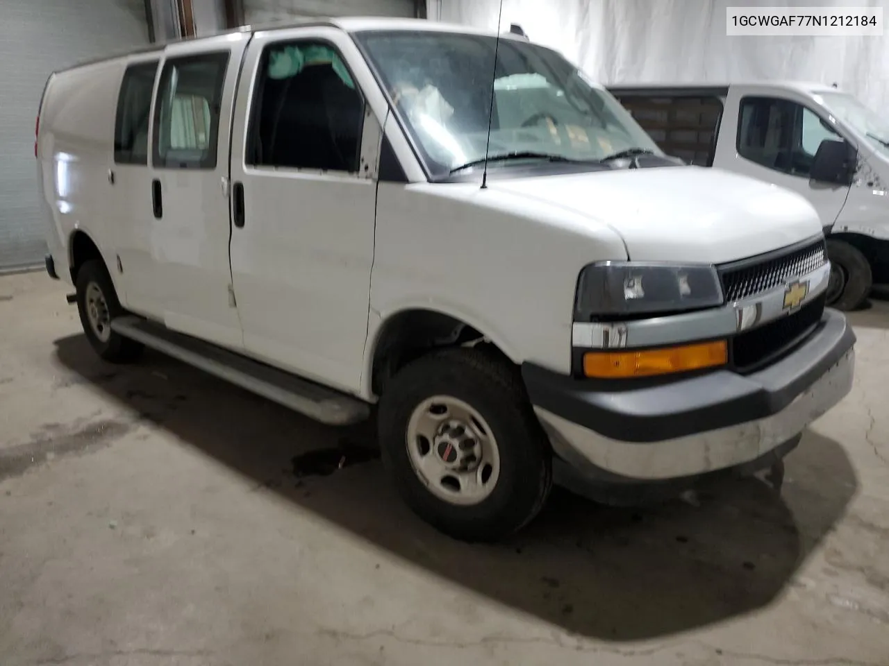 1GCWGAF77N1212184 2022 Chevrolet Express G2500