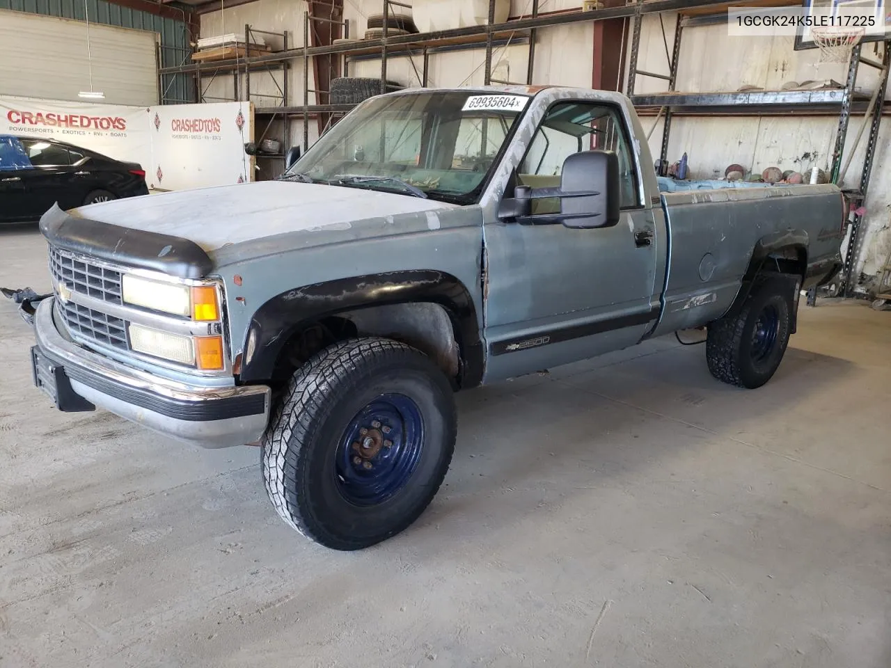 1990 Chevrolet Gmt-400 K2500 VIN: 1GCGK24K5LE117225 Lot: 69935604