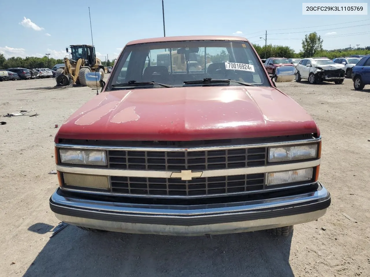 1990 Chevrolet Gmt-400 C2500 VIN: 2GCFC29K3L1105769 Lot: 70016924