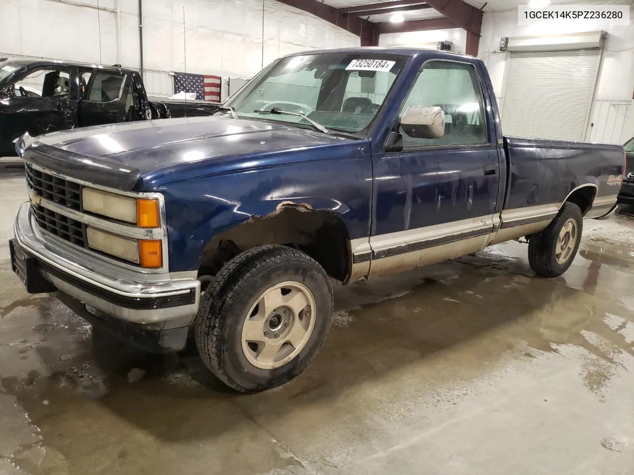 1993 Chevrolet Gmt-400 K1500 VIN: 1GCEK14K5PZ236280 Lot: 73250184