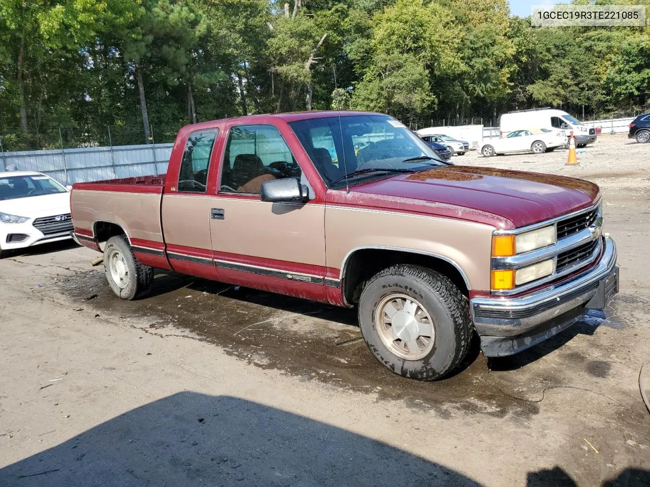 1996 Chevrolet Gmt-400 C1500 VIN: 1GCEC19R3TE221085 Lot: 72699844