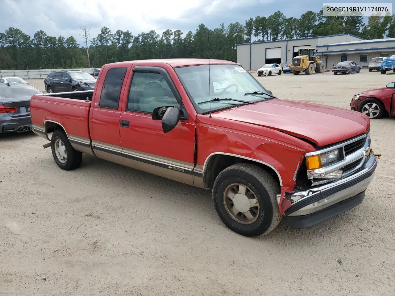 1997 Chevrolet Gmt-400 C1500 VIN: 2GCEC19R1V1174076 Lot: 70886234