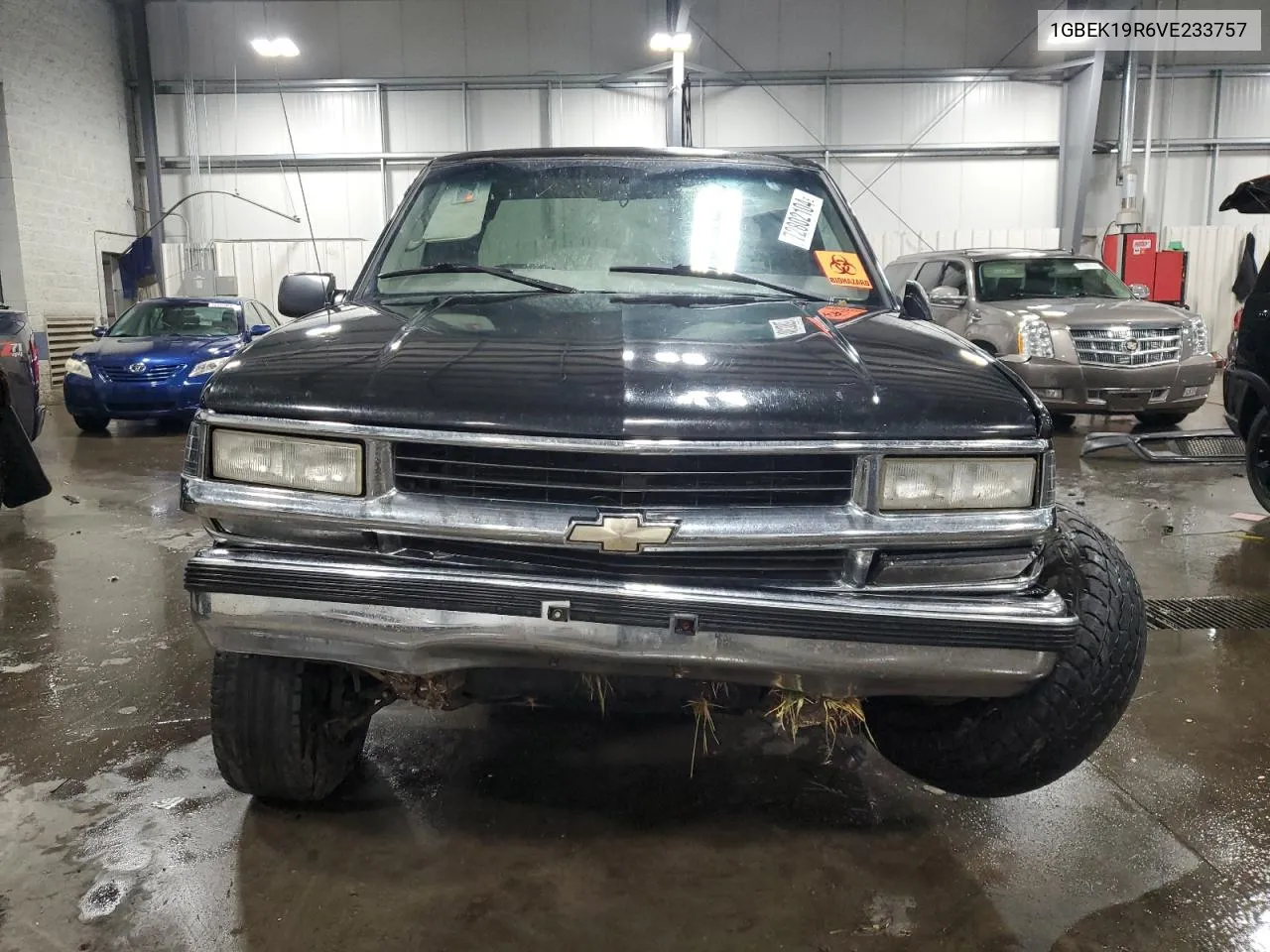 1997 Chevrolet Gmt-400 K1500 VIN: 1GBEK19R6VE233757 Lot: 72802104