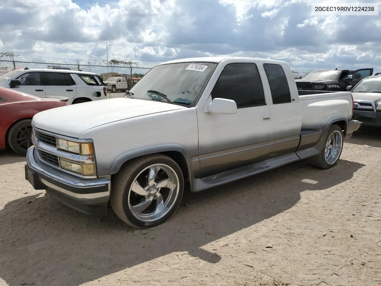 1997 Chevrolet Gmt-400 C1500 VIN: 2GCEC19R0V1224238 Lot: 74790384