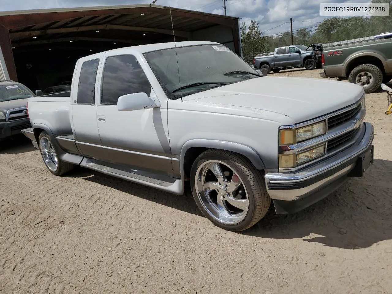 1997 Chevrolet Gmt-400 C1500 VIN: 2GCEC19R0V1224238 Lot: 74790384