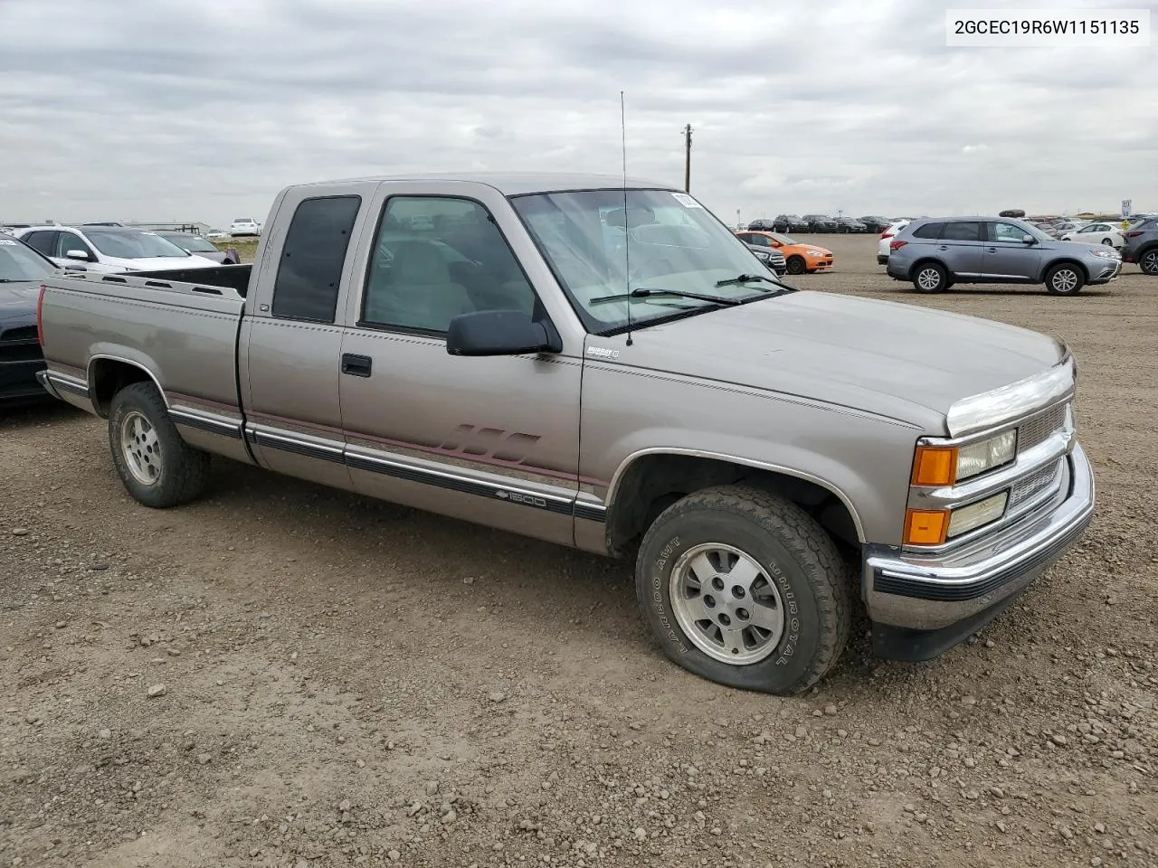 1998 Chevrolet Gmt-400 C1500 VIN: 2GCEC19R6W1151135 Lot: 70276274