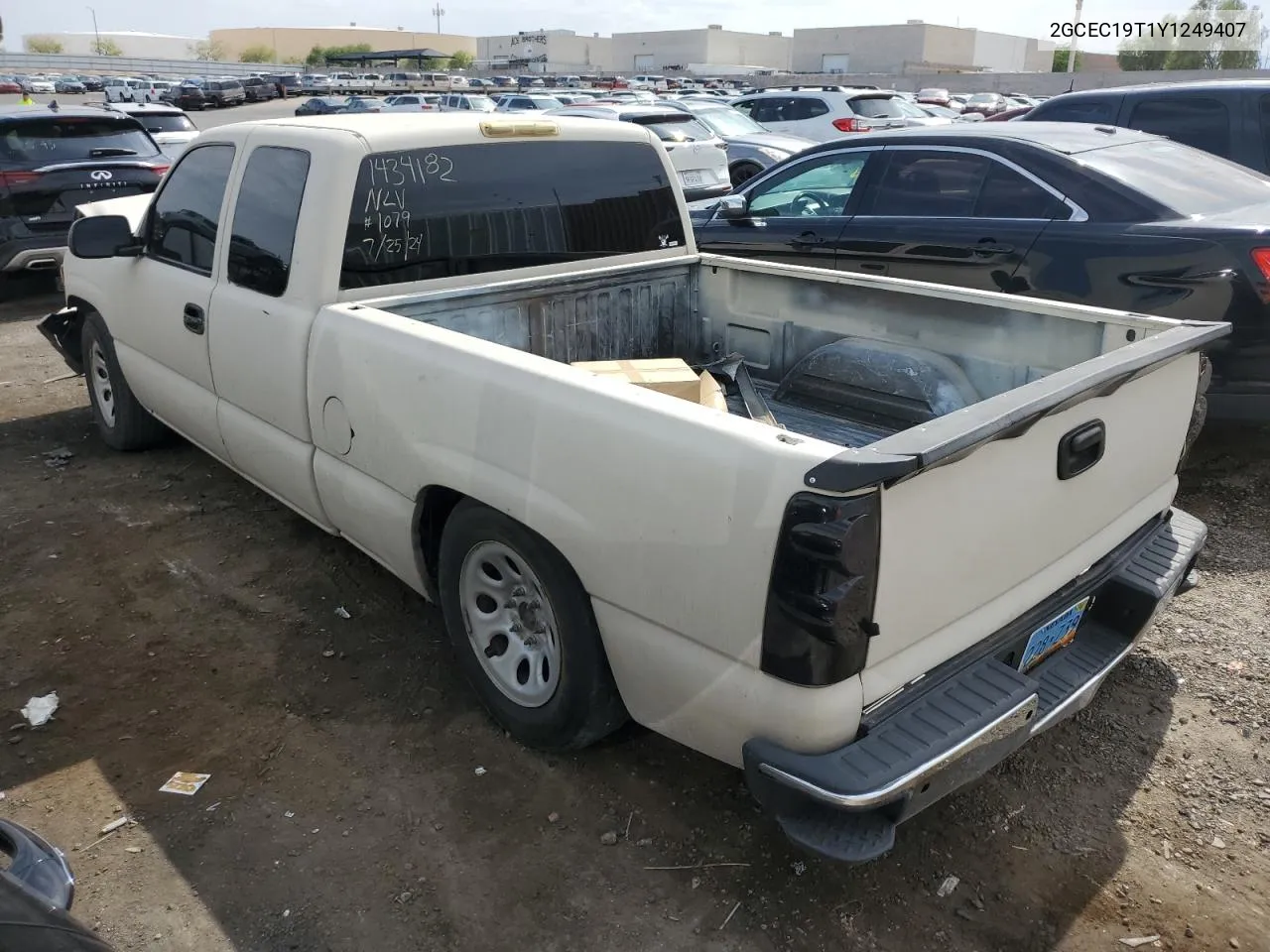 2000 Chevrolet Silverado C1500 VIN: 2GCEC19T1Y1249407 Lot: 65678694