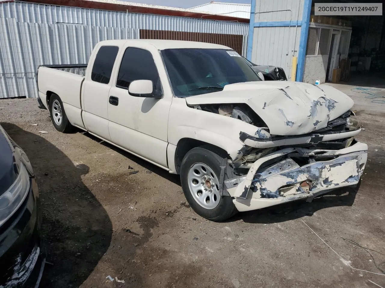 2000 Chevrolet Silverado C1500 VIN: 2GCEC19T1Y1249407 Lot: 65678694