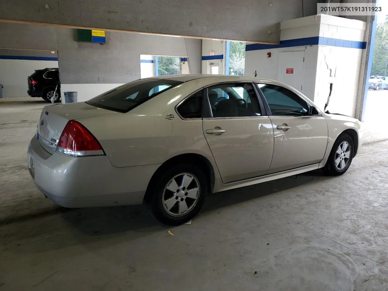 2G1WT57K191311923 2009 Chevrolet Impala 1Lt