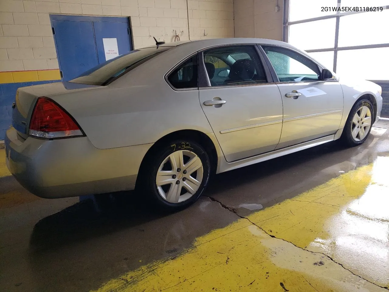 2011 Chevrolet Impala Ls VIN: 2G1WA5EK4B1186219 Lot: 74236474