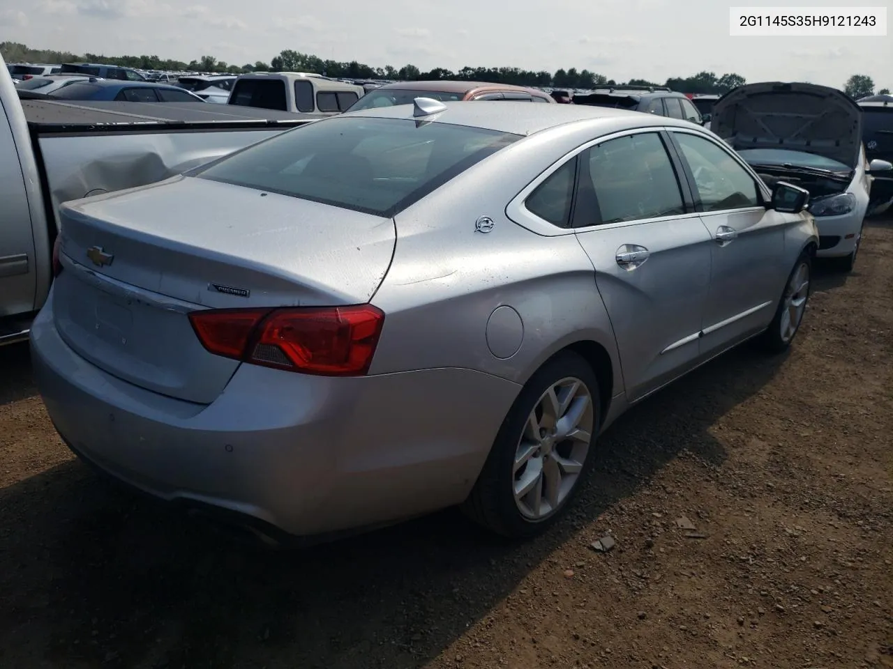 2G1145S35H9121243 2017 Chevrolet Impala Premier