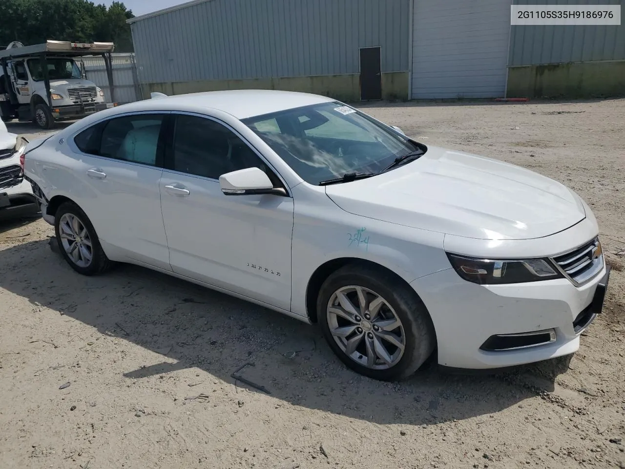 2017 Chevrolet Impala Lt VIN: 2G1105S35H9186976 Lot: 68543324