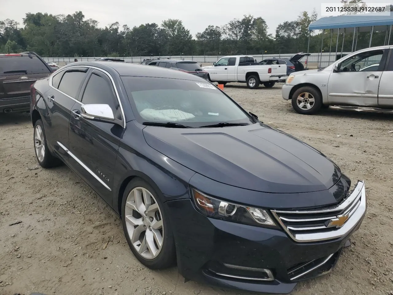 2G1125S38J9122687 2018 Chevrolet Impala Premier