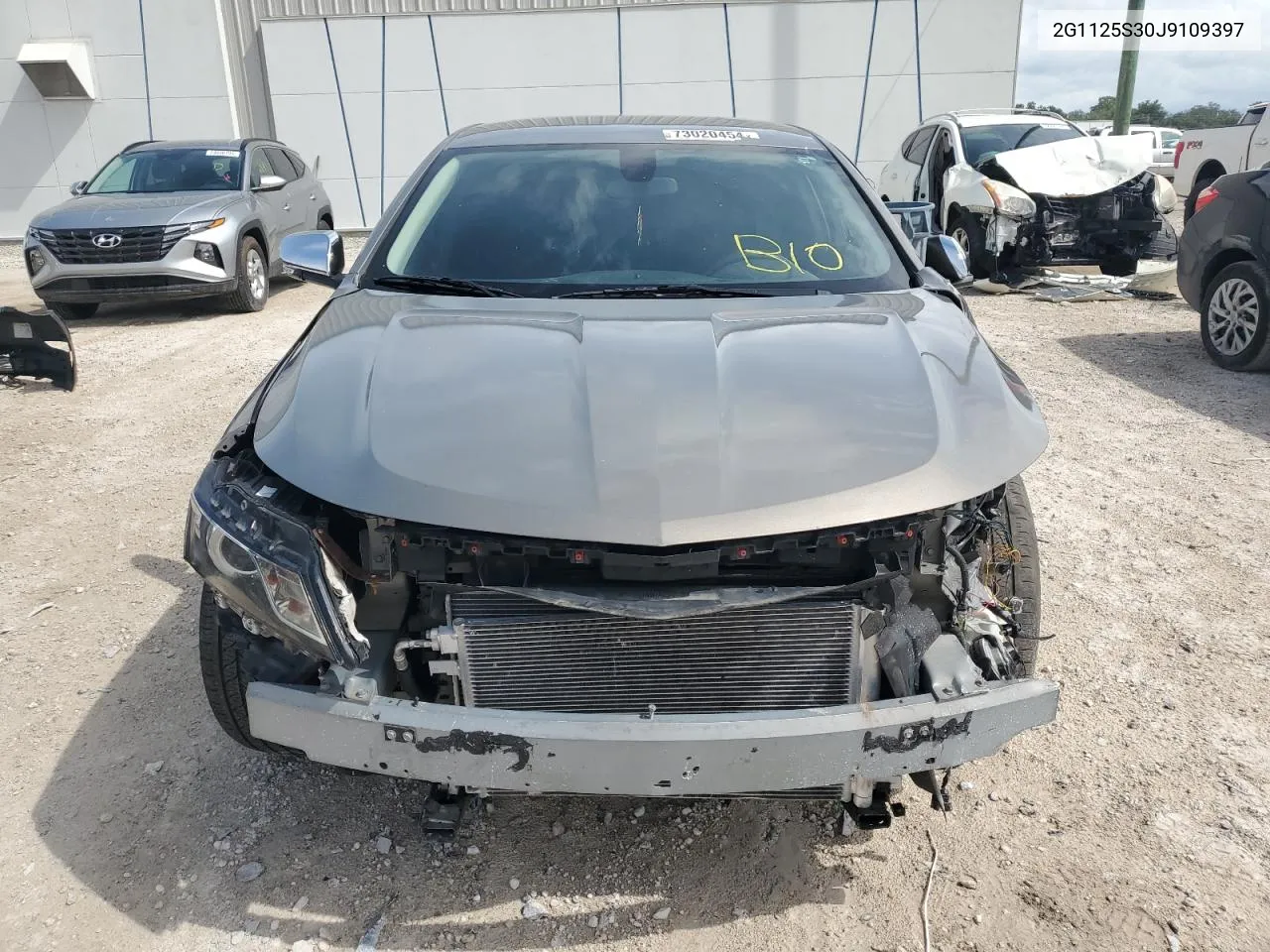 2G1125S30J9109397 2018 Chevrolet Impala Premier