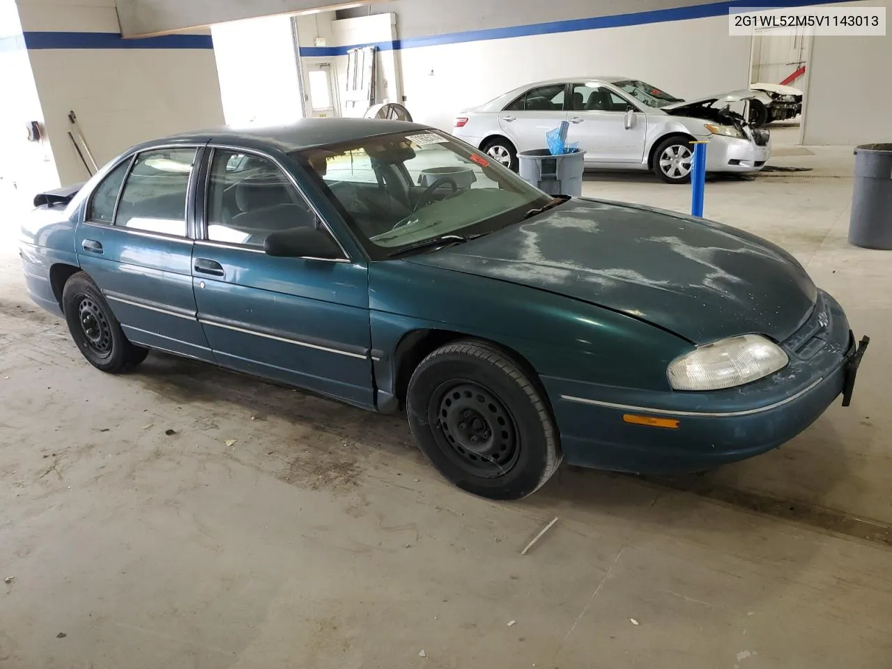 1997 Chevrolet Lumina Base VIN: 2G1WL52M5V1143013 Lot: 71625174