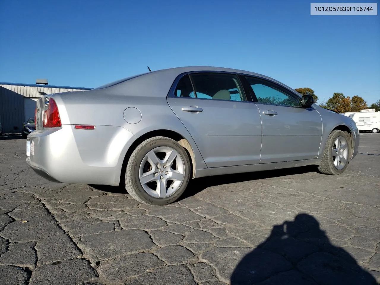 2009 Chevrolet Malibu Ls VIN: 1G1ZG57B39F106744 Lot: 76546204