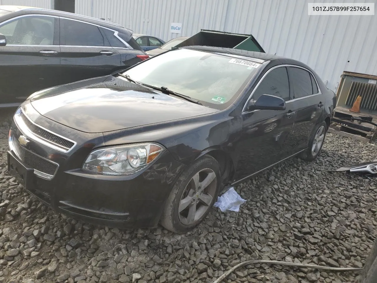 1G1ZJ57B99F257654 2009 Chevrolet Malibu 2Lt