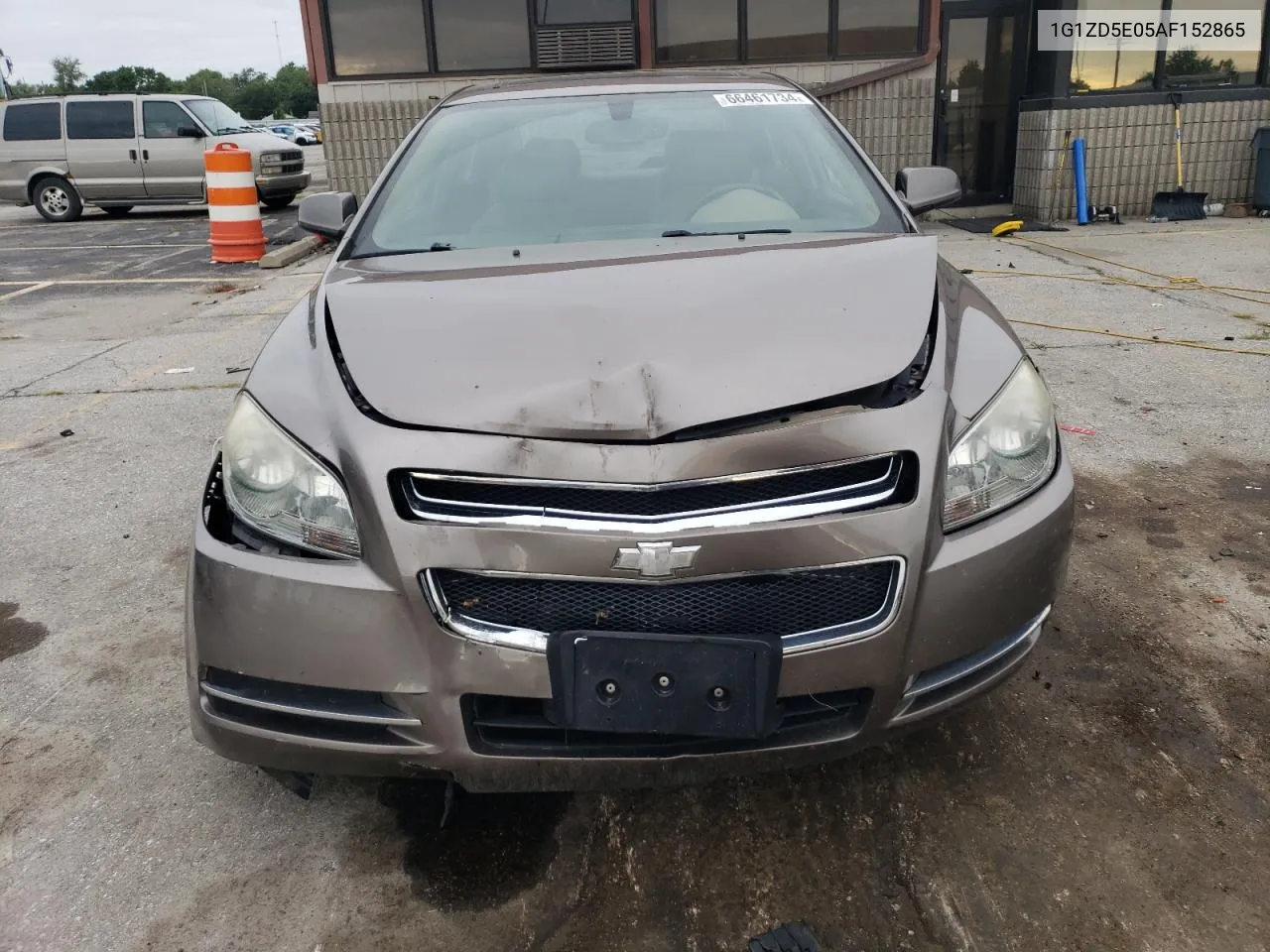 1G1ZD5E05AF152865 2010 Chevrolet Malibu 2Lt