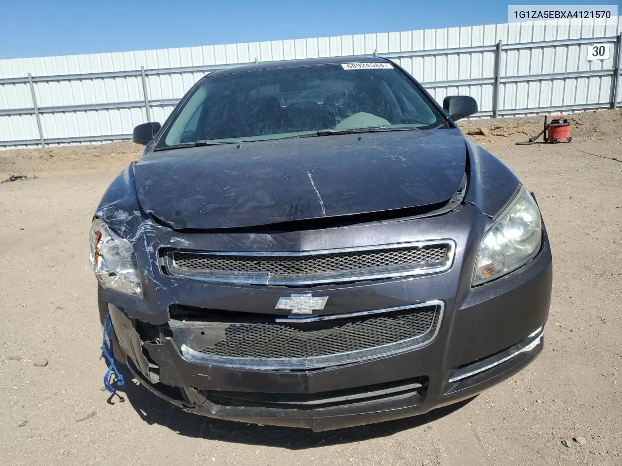 2010 Chevrolet Malibu Ls VIN: 1G1ZA5EBXA4121570 Lot: 68924584