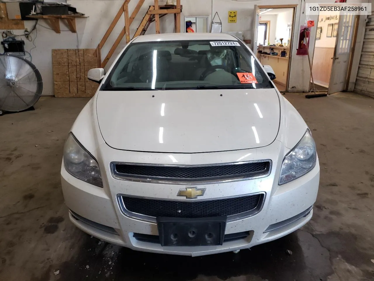 1G1ZD5EB3AF258961 2010 Chevrolet Malibu 2Lt