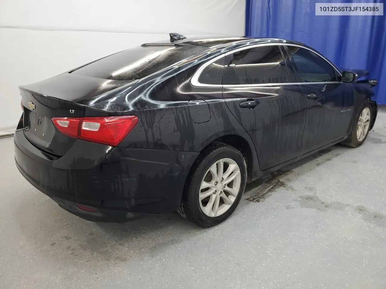 1G1ZD5ST3JF154385 2018 Chevrolet Malibu Lt