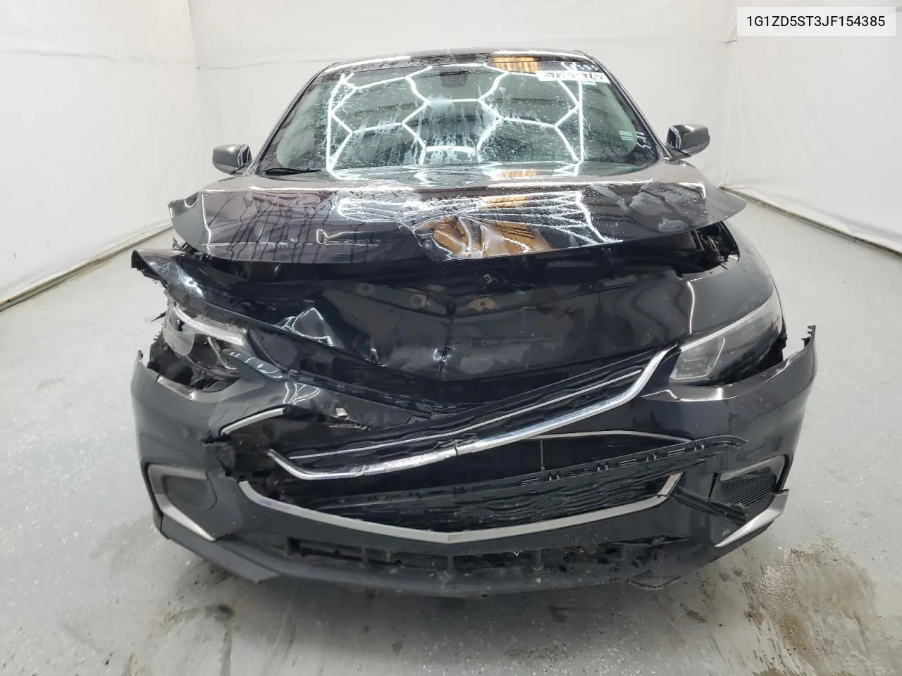 1G1ZD5ST3JF154385 2018 Chevrolet Malibu Lt