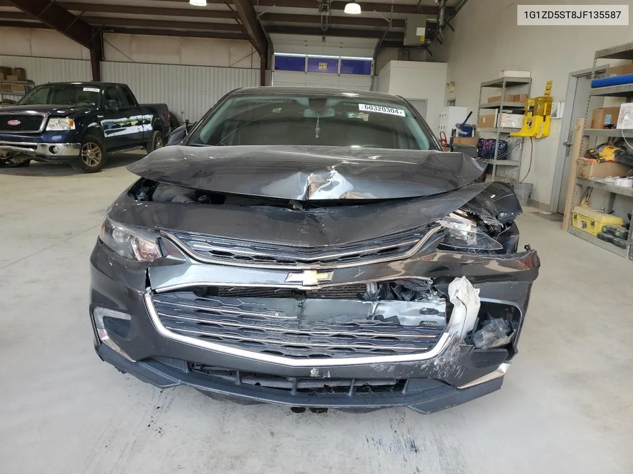 1G1ZD5ST8JF135587 2018 Chevrolet Malibu Lt