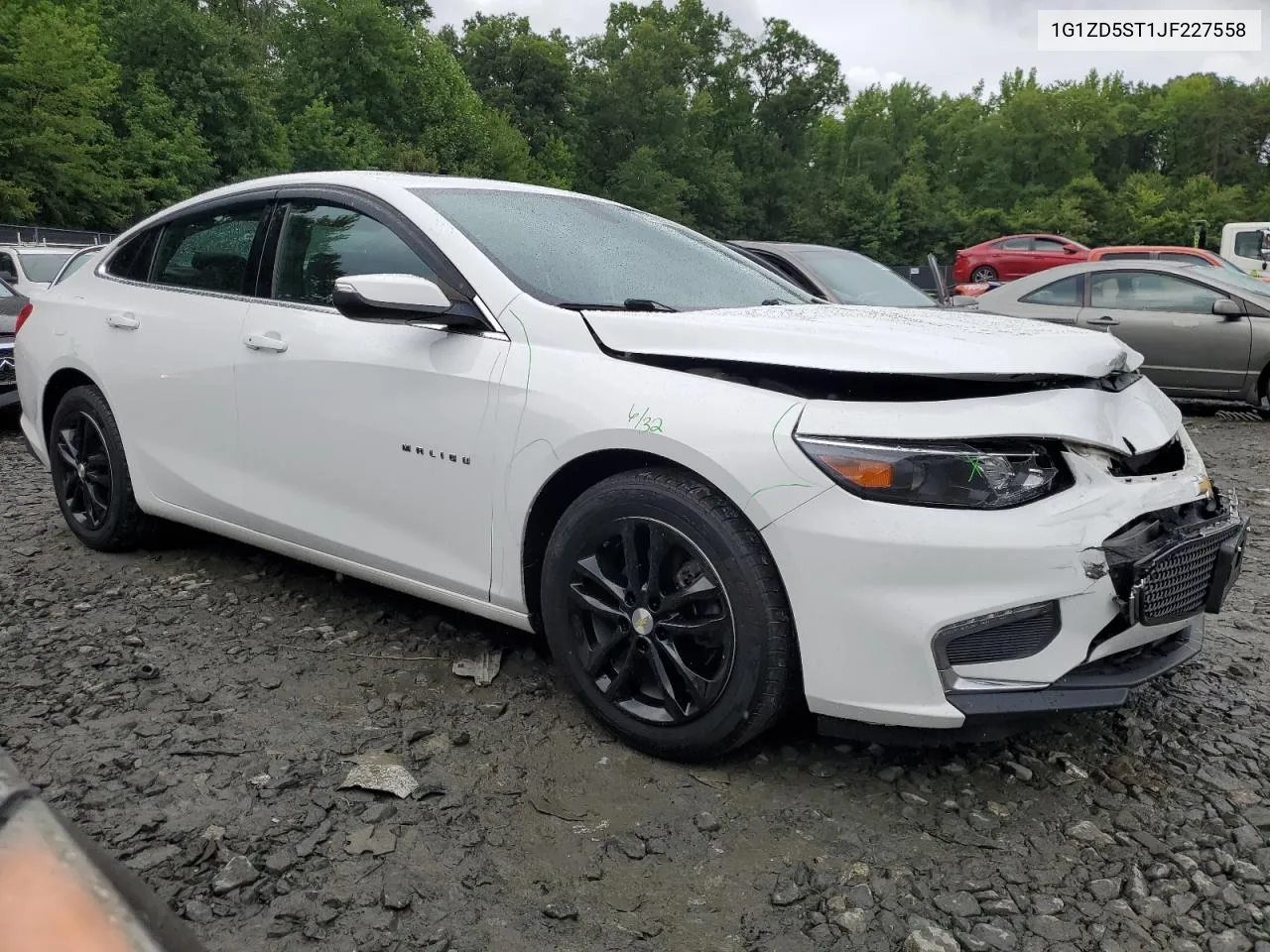 1G1ZD5ST1JF227558 2018 Chevrolet Malibu Lt