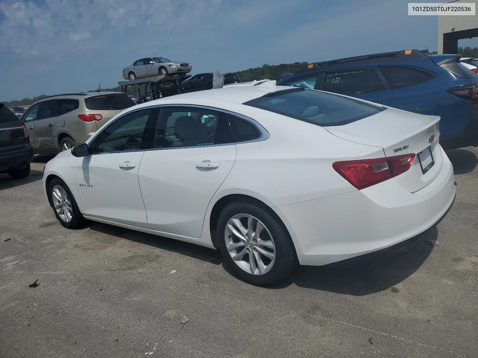 1G1ZD5ST0JF220536 2018 Chevrolet Malibu Lt