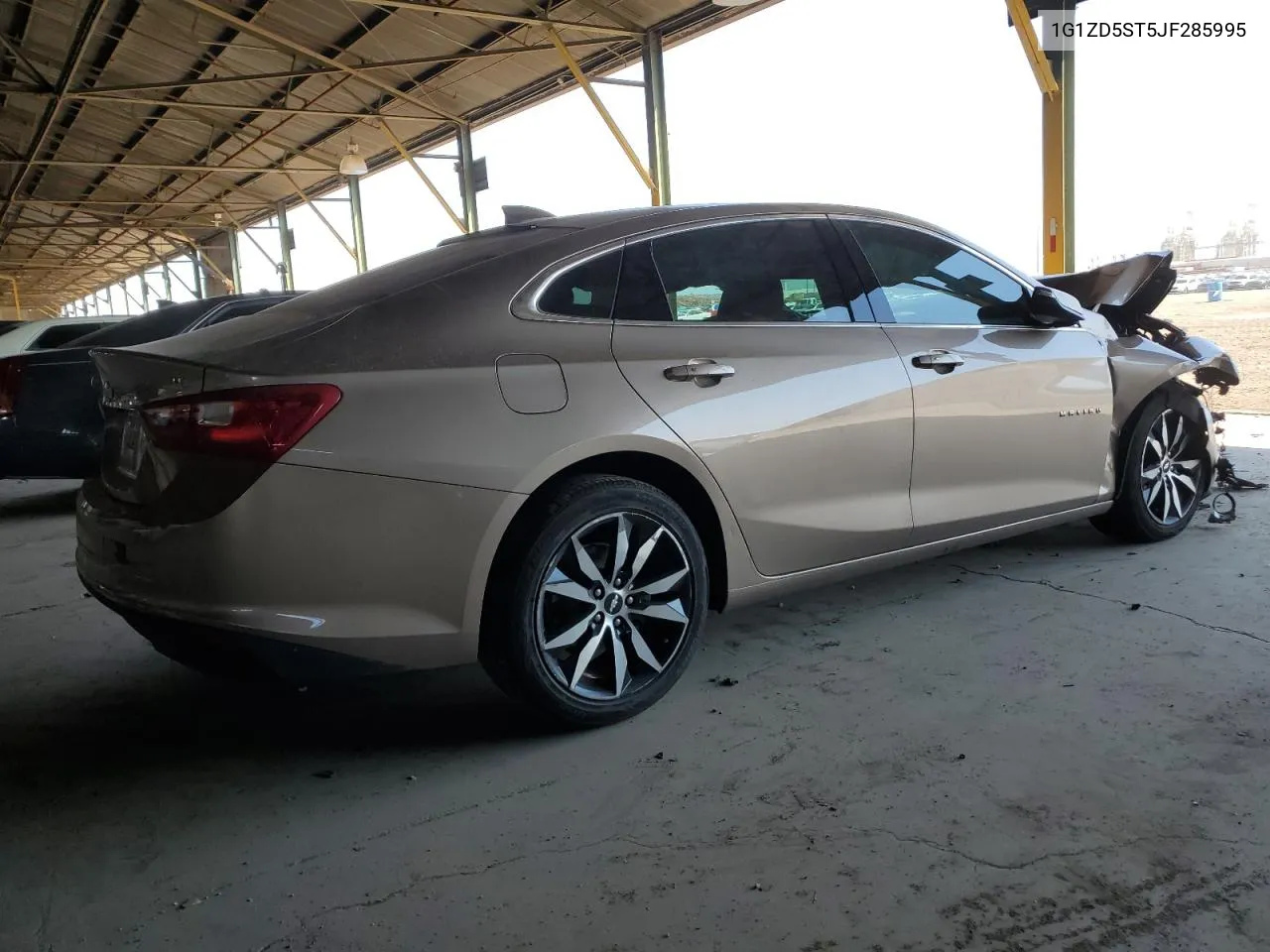 1G1ZD5ST5JF285995 2018 Chevrolet Malibu Lt