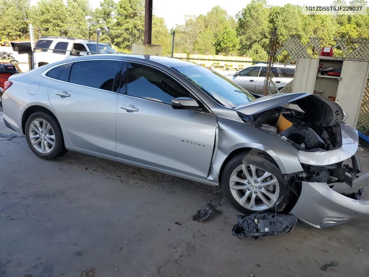 1G1ZD5ST5JF229037 2018 Chevrolet Malibu Lt