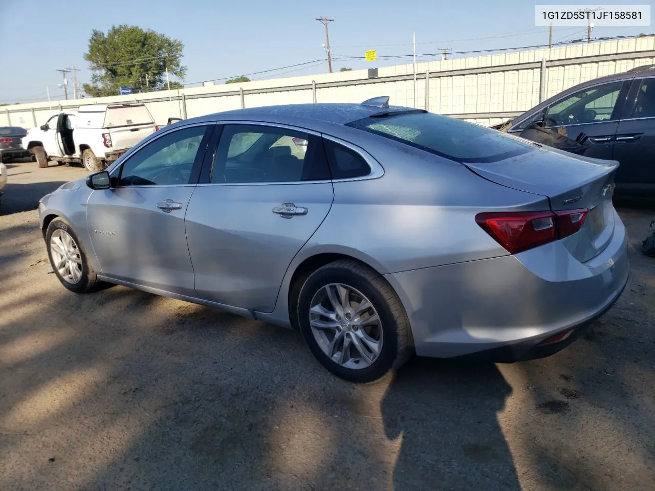 1G1ZD5ST1JF158581 2018 Chevrolet Malibu Lt