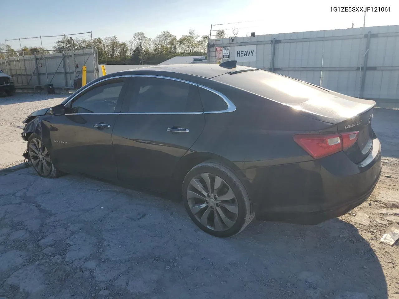 1G1ZE5SXXJF121061 2018 Chevrolet Malibu Premier