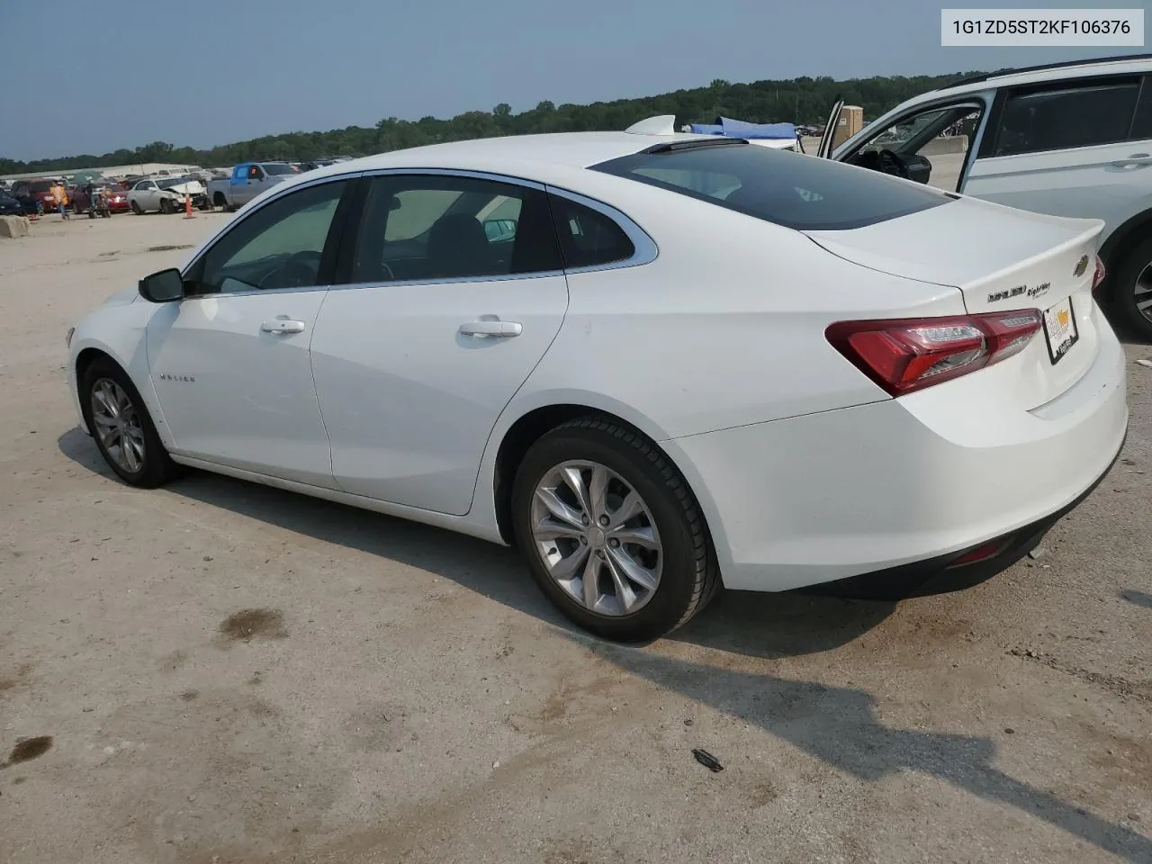 1G1ZD5ST2KF106376 2019 Chevrolet Malibu Lt