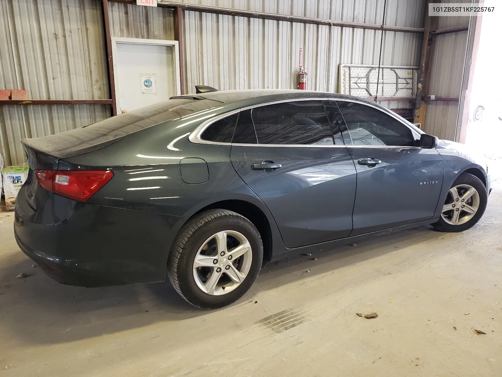 2019 Chevrolet Malibu Ls VIN: 1G1ZB5ST1KF225767 Lot: 67939394