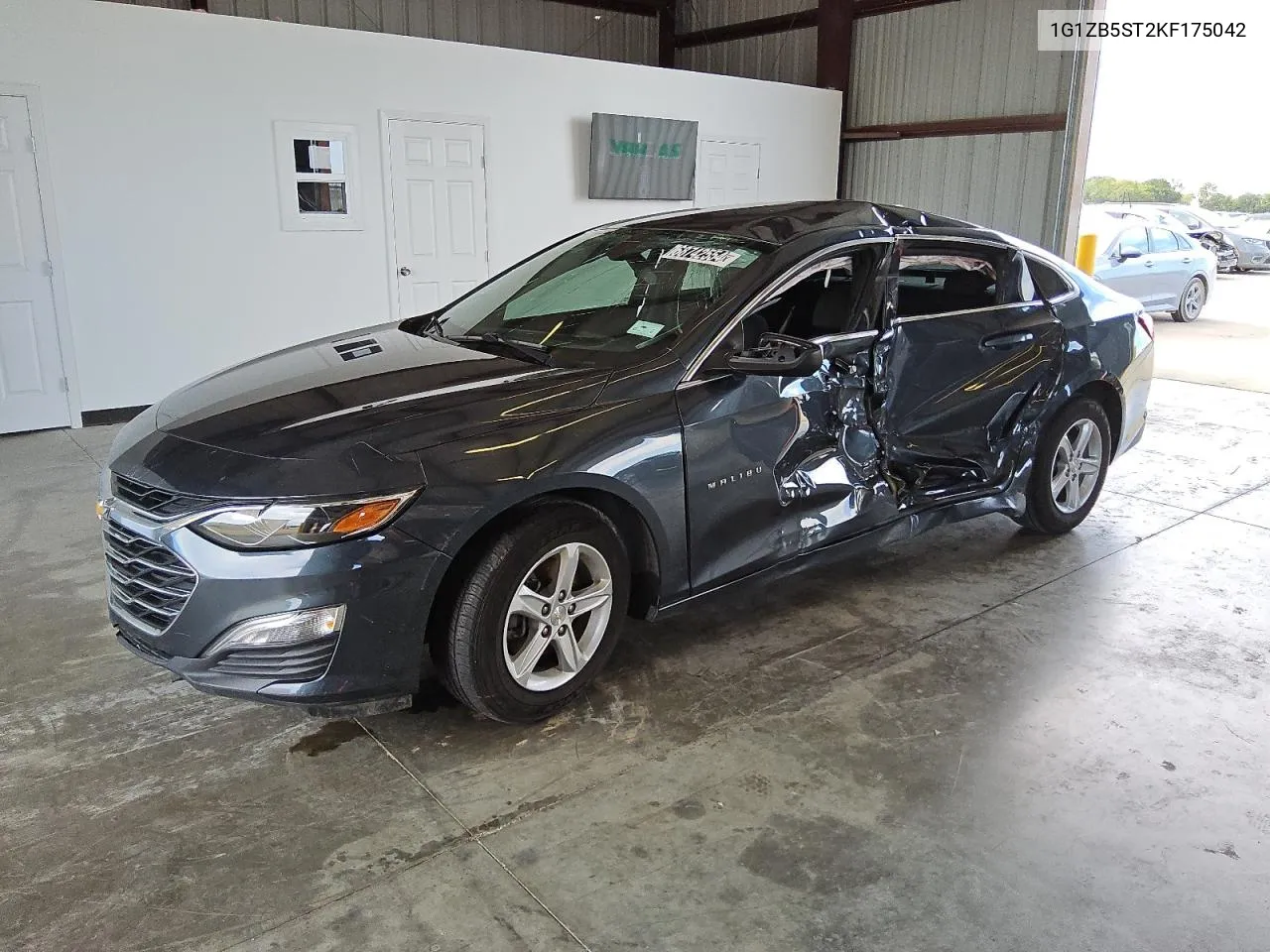 2019 Chevrolet Malibu Ls VIN: 1G1ZB5ST2KF175042 Lot: 68742554