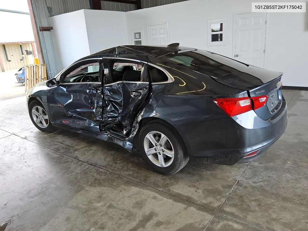 2019 Chevrolet Malibu Ls VIN: 1G1ZB5ST2KF175042 Lot: 68742554