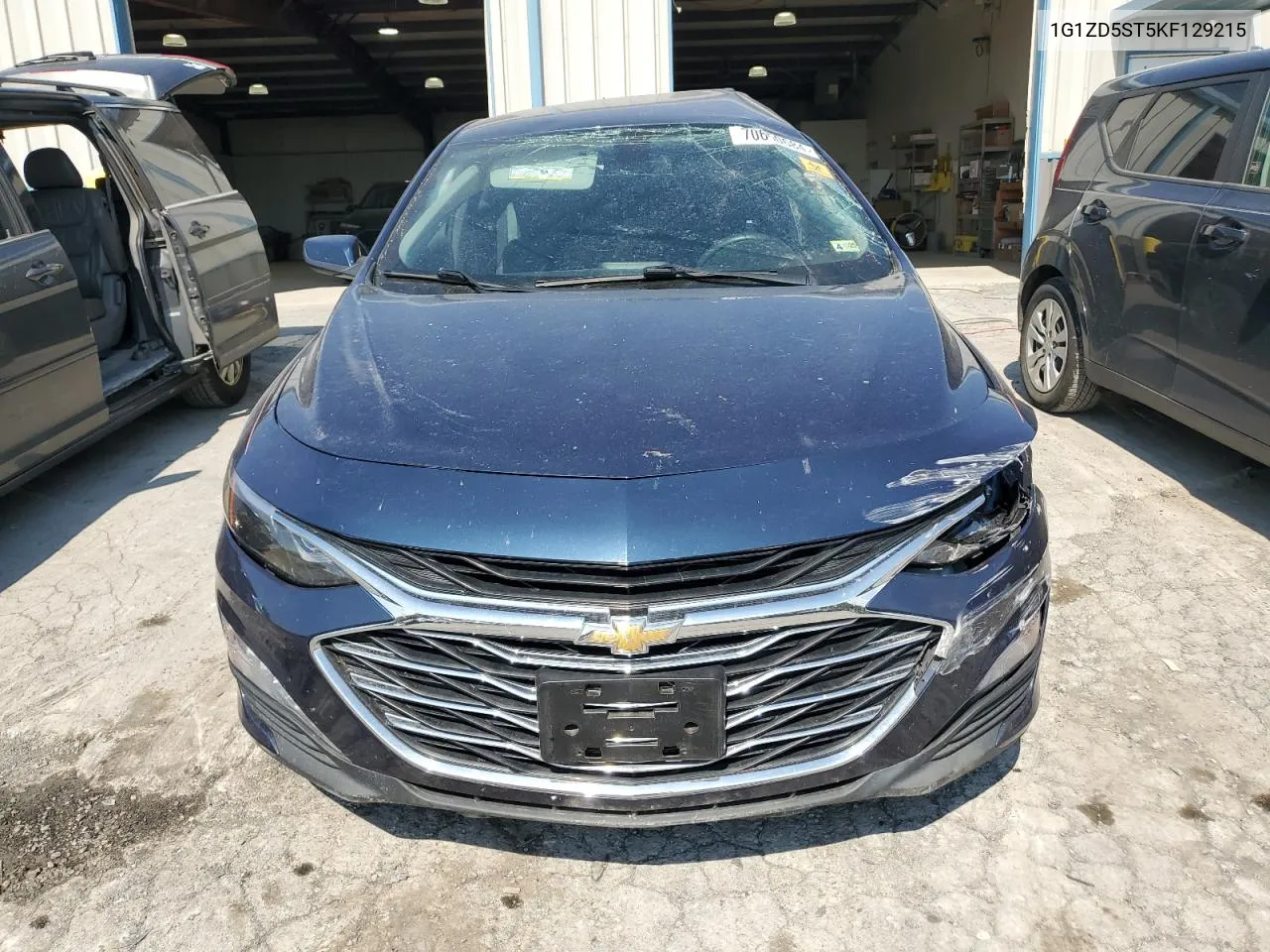 2019 Chevrolet Malibu Lt VIN: 1G1ZD5ST5KF129215 Lot: 70650684