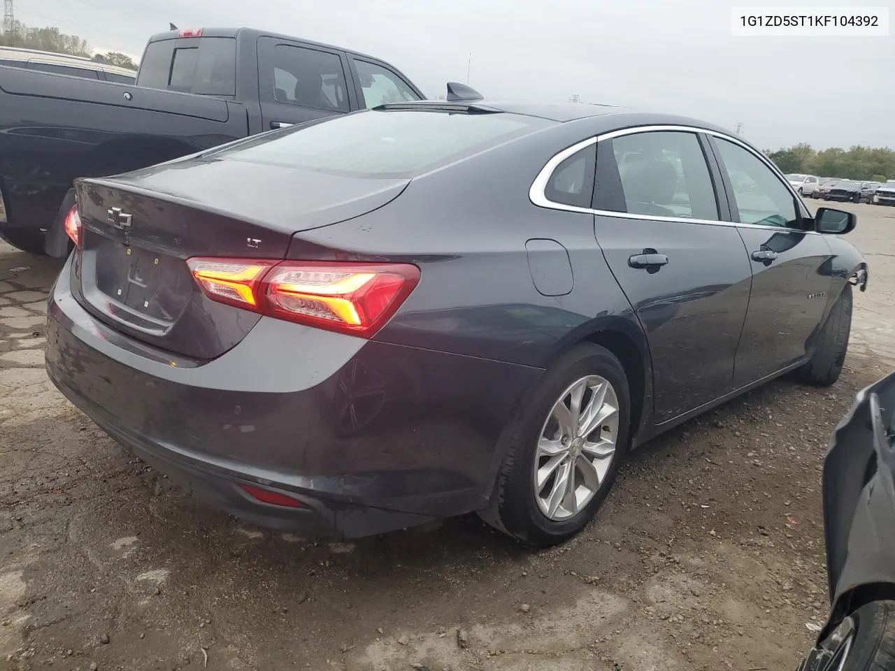 2019 Chevrolet Malibu Lt VIN: 1G1ZD5ST1KF104392 Lot: 72015074