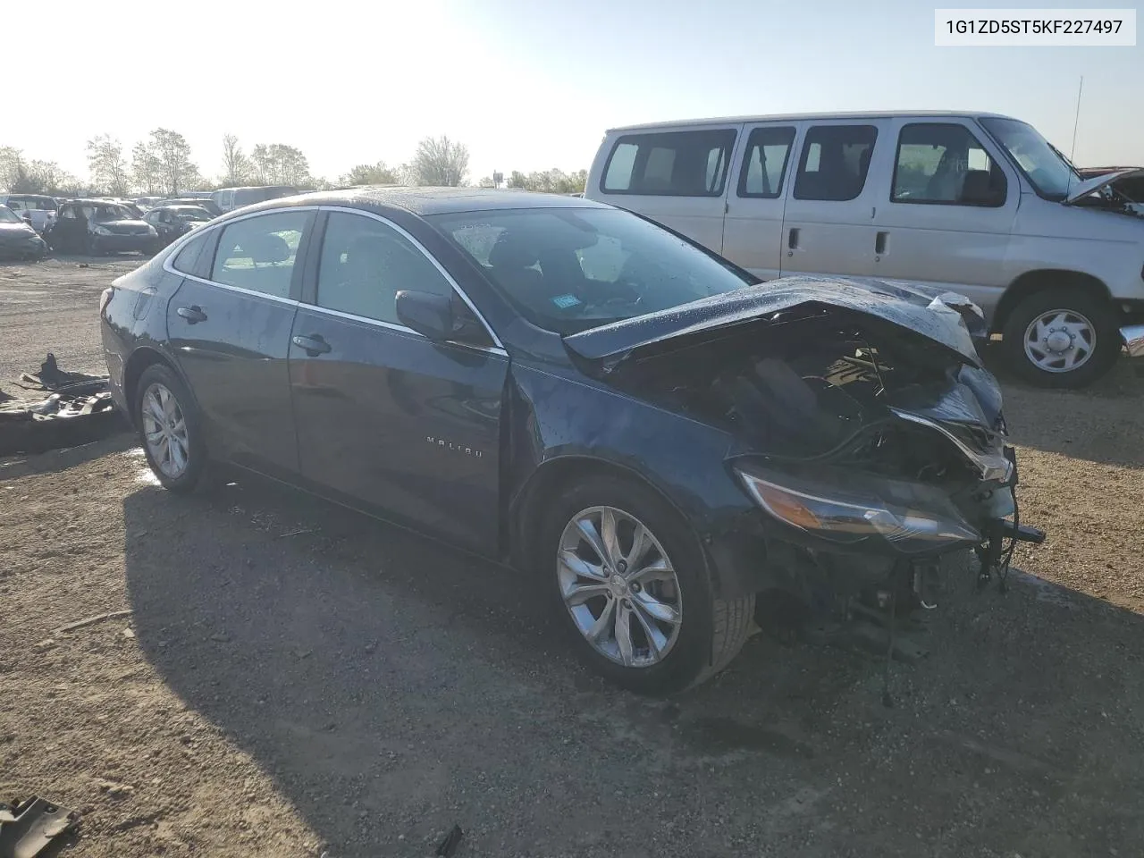 2019 Chevrolet Malibu Lt VIN: 1G1ZD5ST5KF227497 Lot: 74330554